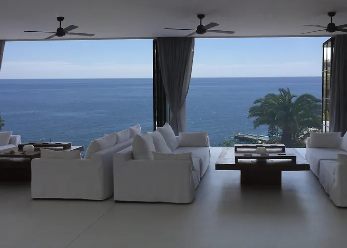 Baia Azul فندق فونشال