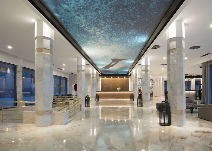 Baia Azul فندق فونشال