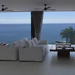 Baia Azul فندق فونشال