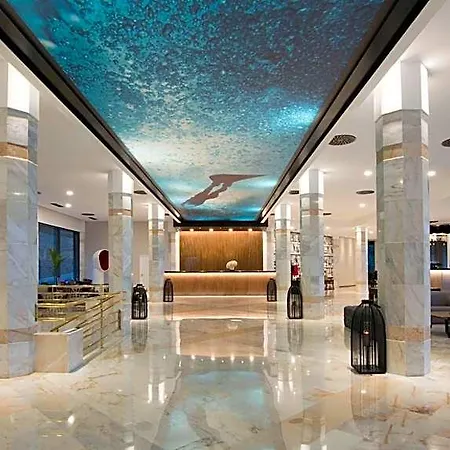 فندق Baia Azul 4*
