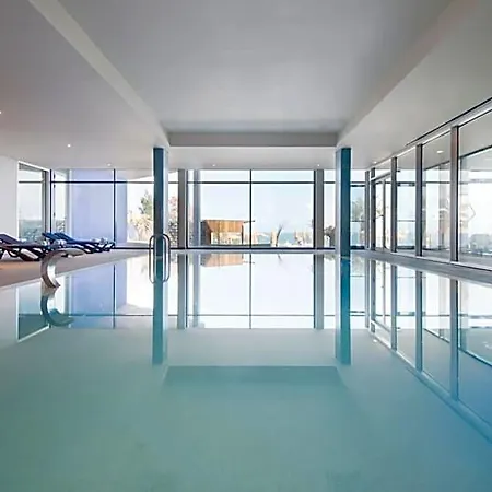 Baia Azul فندق 4*