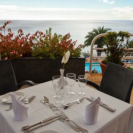 Baia Azul Hotel 4*