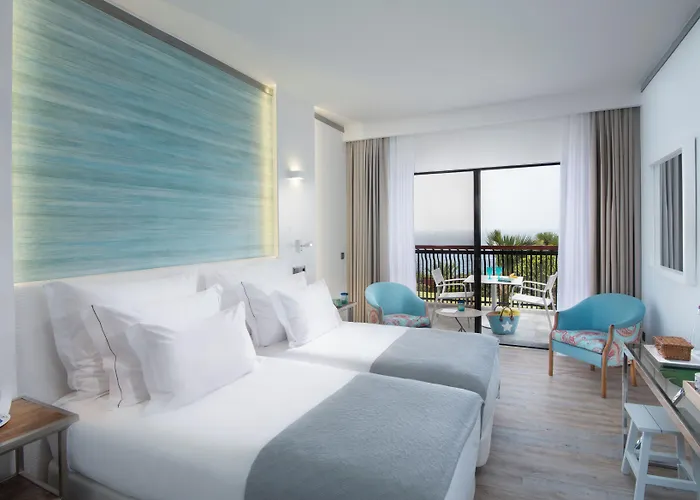 Baia Azul Hotel Funchal (Madeira)